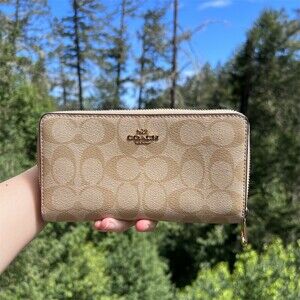 COACH Long Zip-Around Wallet Signature Canvas Khaki with Gold Hardware AUTHENTIC